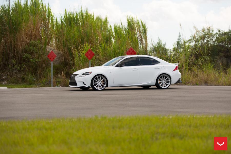  Lexus IS F on Vossen Wheels (VFS-10) 2017 года  (фото 23 из 72)